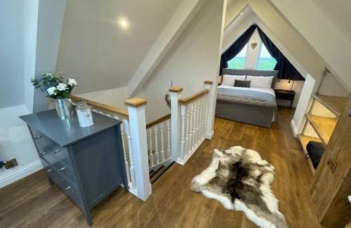 Crawshaw Booth Maison | Maple Cove