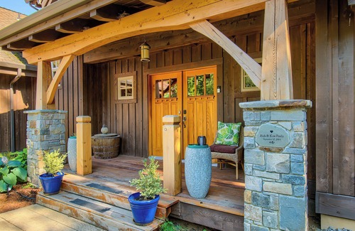 Stevenson Maison | Maple Hill Lodge, Stevenson, WA Retreat, Hot Tub, AC, near recreation!