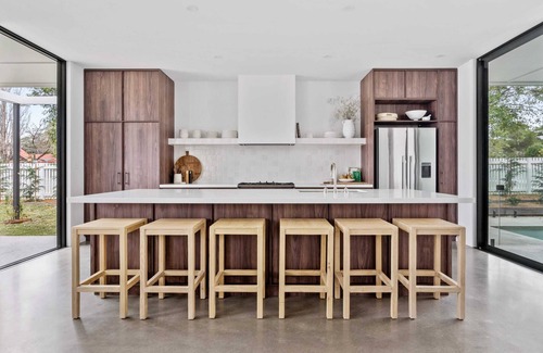 Berry Maison | Maple Suite, Berry - by Linnaeus Collection