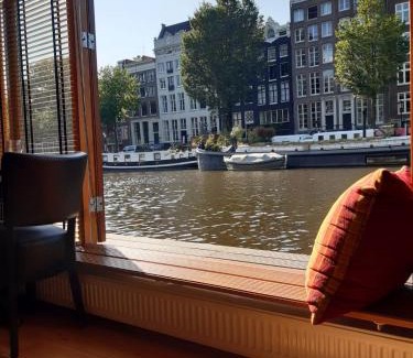 Nieuwmarkt en Lastage Lit Et Petit-Déjeuner | Mar&Mar Houseboat Studio