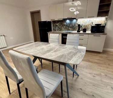 Doua Mai Appartement | MaRailiS Port Apart Mangalia