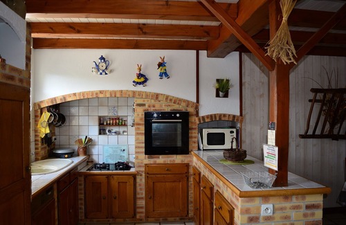 Le Gue-de-Velluire Maison | Marais Poitevin, GITE de pêche, bord de rivière avec barque, vélos, cheminée
