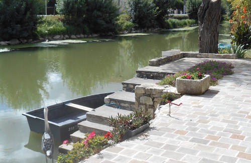 Le Gue-de-Velluire Maison | Marais Poitevin, GITE de pêche, bord de rivière avec barque, vélos, cheminée