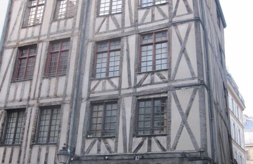 Saint-Gervais Appartement | Le Marais Duplex, 5 minutes à pied de Notre-Dame et la Seine DERNIERE MINUTE 15% OFF