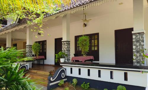 Mararikulam Maison | Marari Blue Waves