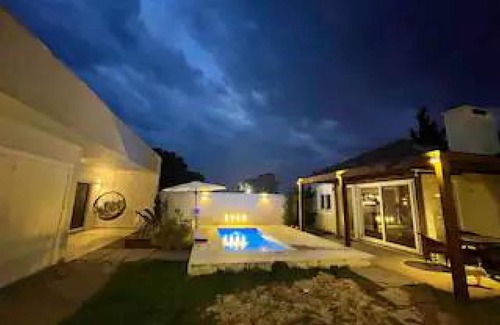 Arroio Teixeira Maison | Maravilhosa Casa na Praia com Piscina com 4 Quartos