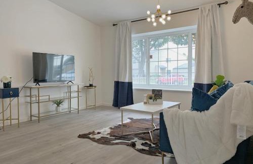 Union City Maison | @ Marbella Lane - 4BR Alluring Home