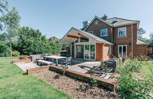 Henley-on-Thames Maison | Marble House - Heated Indoor Pool, Gym, Cinema