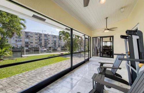 Lauderdale Harbours Maison | Marble House in Lauderdale Harbours