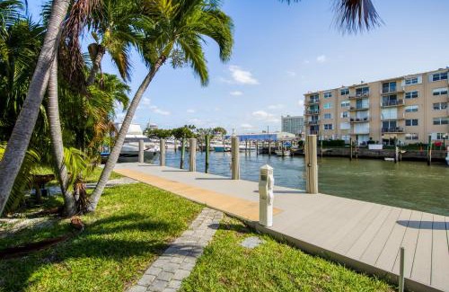 Lauderdale Harbours Maison | Marble House in Lauderdale Harbours