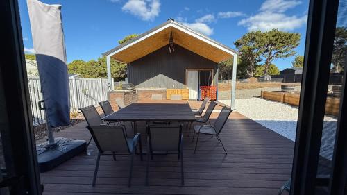 Nangkita Maison | Marbles House - 4 Bedrooms, 8 Beds, Sleeps 10 - Pet Friendly