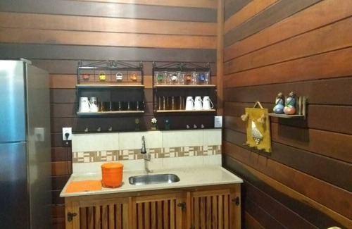Maresias Maison | Maresias Charme et Confort à un demi pâté de maisons de la plage - 1 suite + 01 chambre