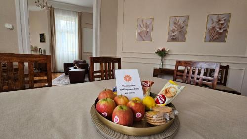 Orszagut Appartement | Margaret Buda Apartman city view
