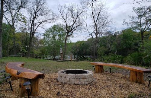 O Brien Maison | MARGARITAVILLE ON THE SUWANNEE RIVER