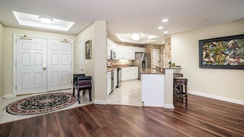 Arcadian Shores Maison | Margate #804 - Carlos & Terry's