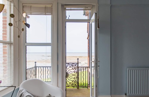 Margate Cottage | Margate Beach House - by Bloom Stays, a holiday let that sleeps 8 guests