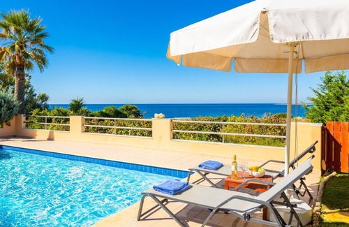 Kounopetra Villa | Maria Beach House - Trois Chambres Villa, Couchages 7