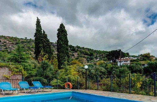 Prina Villa | Villa Maria Emanuela dans un village pittoresque, à seulement 10 minutes de route de la plage!