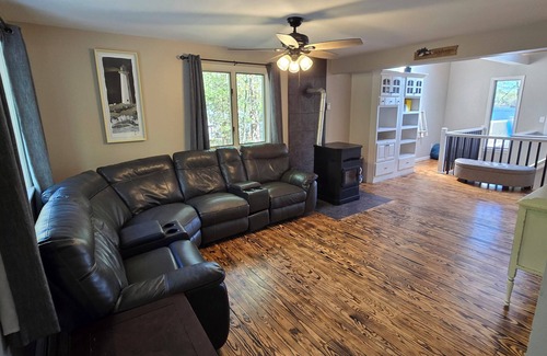 New Ipswich Maison | Marians Place Mountain Lake Escape!