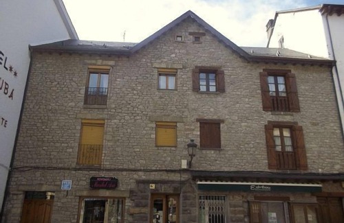 Biescas Cottage | Appartement touristique Maribel pour 5 personnes