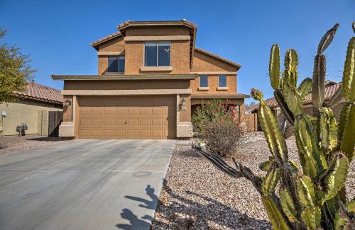 Maricopa Maison | Maricopa Home with Outdoor Seating, 2 Mi to Golf!