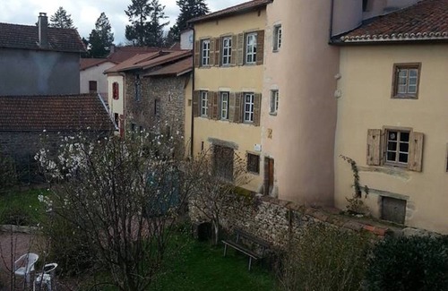 Saint-Haon-le-Chatel Maison | Chambre MARIE du relais Saint Jacques
