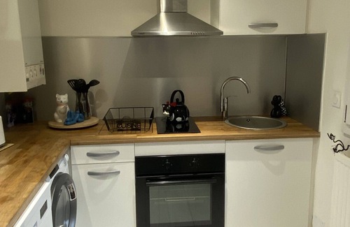 Saint-Avold Appartement | MARIEFACTURE LIKE CATS AND DOGS