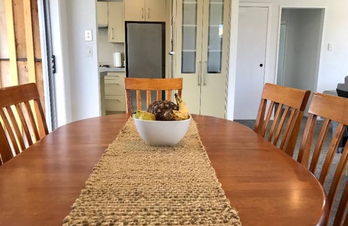 Taupo Maison | Marigold Cottage, includes bikes & kayaks