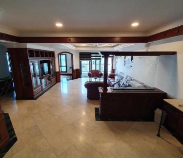 Downtown Kota Kinabalu Appartement | Marina Court Luxury Penthouse