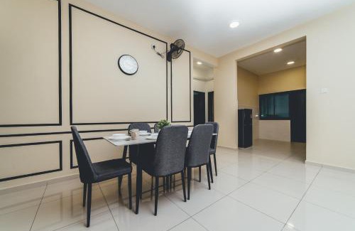 Central District Appartement | Marina Residence 3BR Shores Haven nr Midvalley CIQ by Our Stay