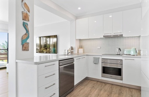 Patterson Lakes Maison | Marina Views Absolute Waterfront