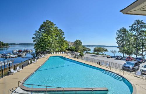 Salem Appartement | Marina Villa Condo at Lake Keowee with Fireplace