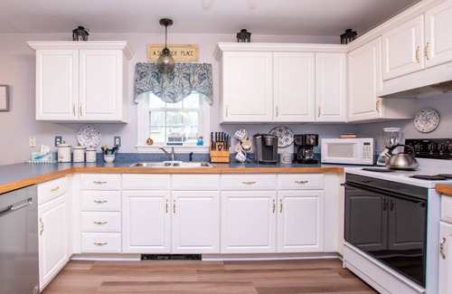 Town of Varick Cottage | Mariner's Cove - Une retraite spectaculaire au bord du lac Seneca pour les amateurs de vin!