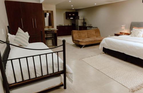 Rustenburg Maison | Marjaniek Wedding Venue & Guest House