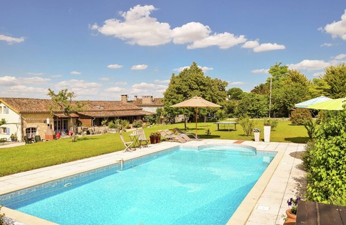 Saint-Eutrope-de-Born Cottage | Ferme pittoresque avec piscine