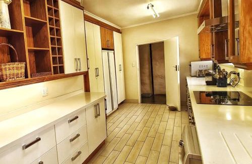 Dullstroom Appartement | Marks Cottage