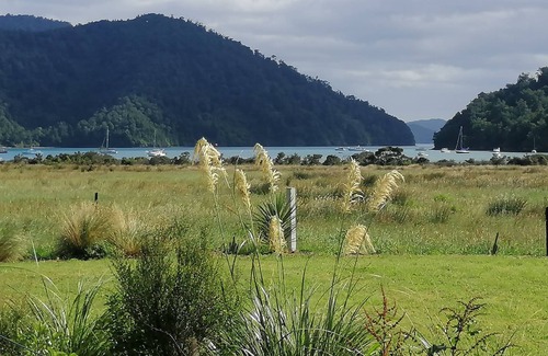 Duncan Bay Maison | Marlborough Sounds Bach
