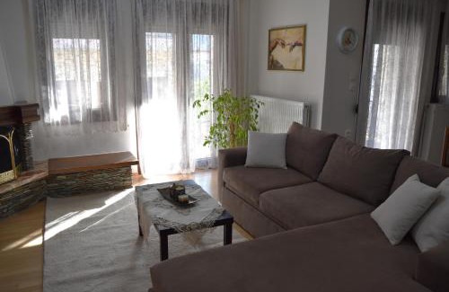 Sarakinoi Maison | Marlen's House