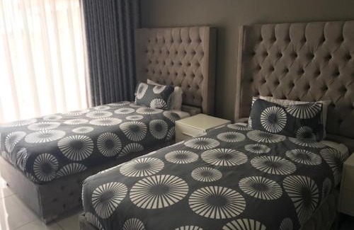 Swartruggens Maison | Marloti Guesthouse