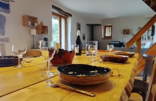 Cenevieres Lit Et Petit-Déjeuner | Marmite et traversin