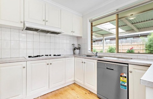 Kilsyth Maison | Maroondah 3 Bedroom house in Kilsyth