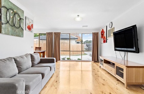 Kilsyth Maison | Maroondah 3 Bedroom house in Kilsyth