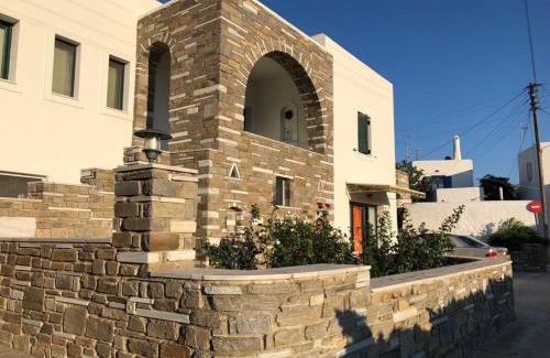 Piso Livadi Appartement | Maroussa s guesthouse