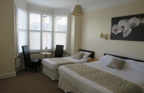 Hillside Maison | Marple Cottage Guest House