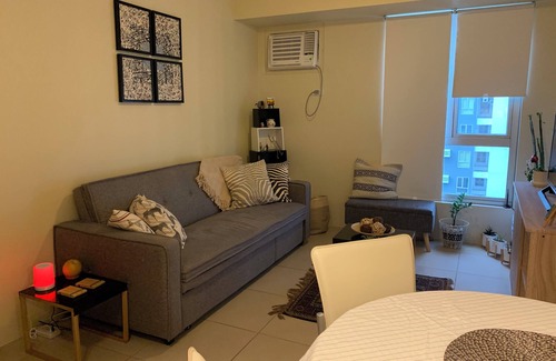 Bonifacio Global City Appartement | Marpolo Digs @ Shed BGC [near St. Luke's]