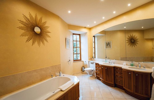 Filliere Maison | Château de Thorens - Chambre Marquise de Grollier