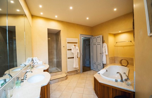 Filliere Maison | Château de Thorens - Chambre Marquise de Grollier