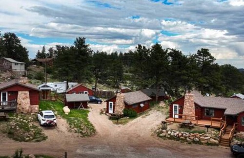 Red Feather Lakes Cabine | Marr's Mountain Cabins - Cabin 5