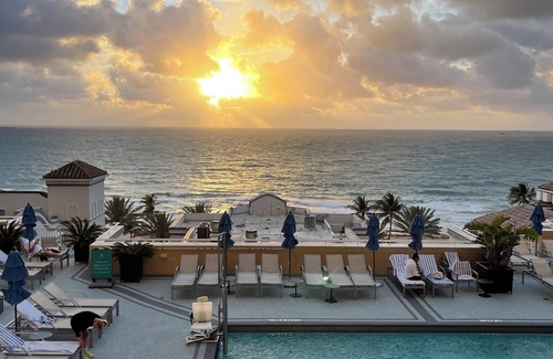 Central Beach Villa | Marriott BeachPlace Towers \ 2BR \ Full Kitchen \ Vibrant location \ Must Stay!