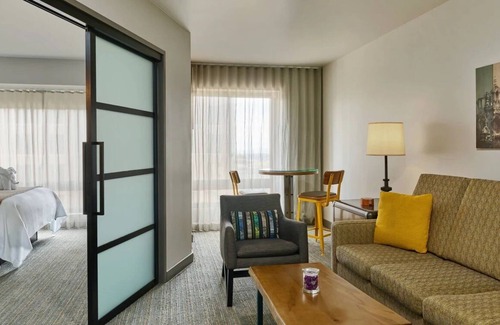 Civic Core Station Balnéaire | Marriott Vacation Club Pulse San Diego- Hotel Room Sleeps 4!